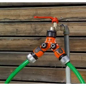 Conector robinet ½" - ¾" cu 2 iesiri