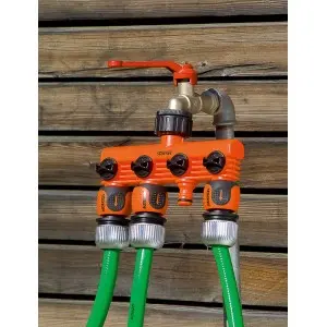 Conector robinet ½" - ¾" cu 4 iesiri